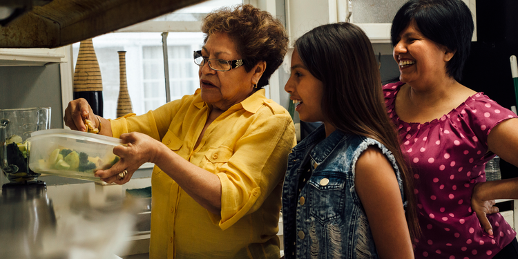 20231010-Are-Grandparents-Moving-To-Be-Closer-to-Their-Grandkids